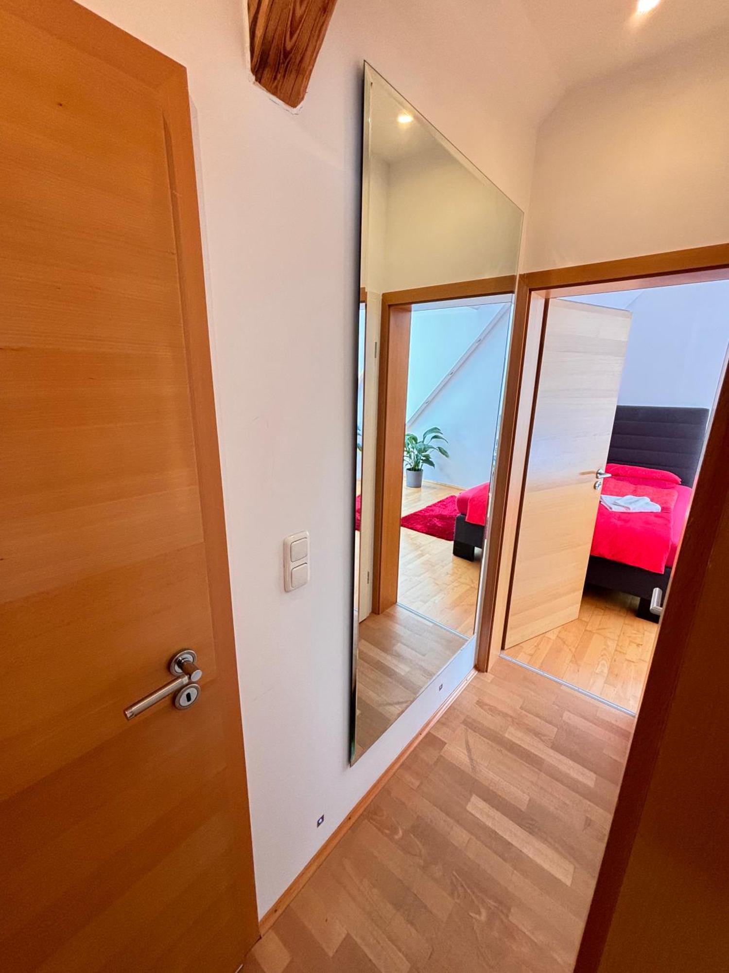 אסן Messe, Uniklinikum, Grugapark - Charmante Wohnung Mit Dachterrasse In Guter Lage מראה חיצוני תמונה